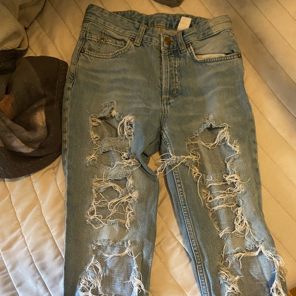 Blue ripped jeans | Small